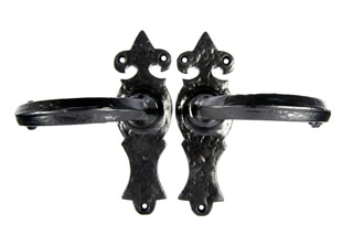 Stirling Lever Latch Door Handle in Black Antique Iron